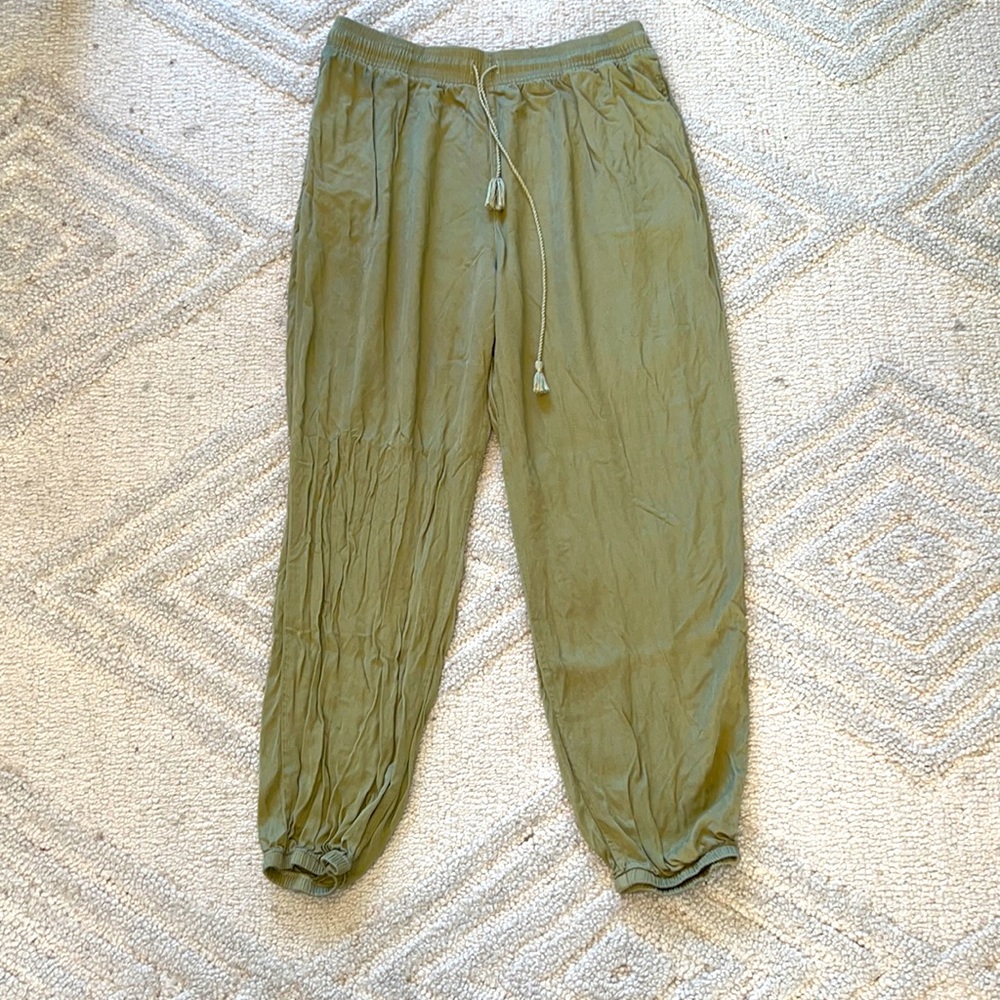 UNIQLO Women Pants | Medium